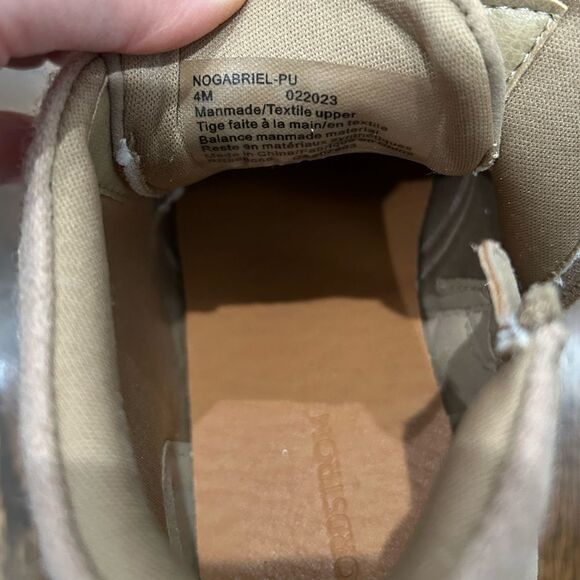 NEW KIDS' GABRIEL CHUKKA BOOT IN TAN ROOT Size 4 - Picture 6 of 9